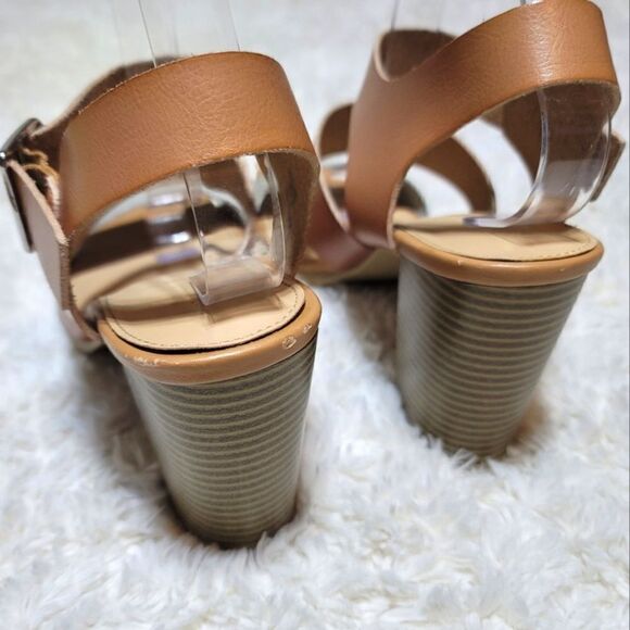 Old Navy Tan & Silver Block Heel Chunky Strap Heeled Sandal - Picture 7 of 8